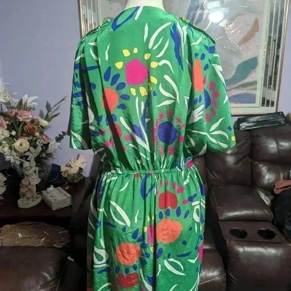 Liz Roberts roper - Picture 5 of 9